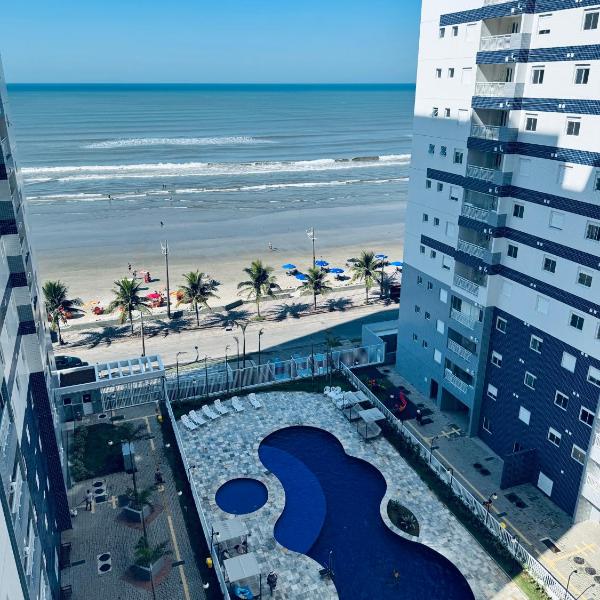 Apto frente o mar com 3 piscinas Wi-Fi gratuito aceito pet