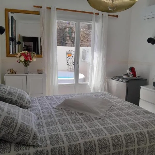 Serge Le Belge - Sejour authentique chez l habitant a Lezignan Corbieres, khách sạn ở Lézignan-Corbières