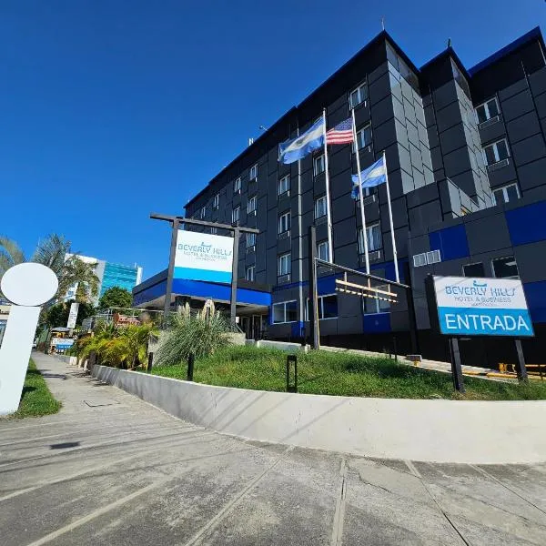 Beverly Hills: Hotel and Business: San Salvador şehrinde bir otel