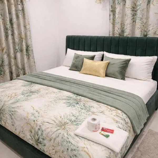 Amazing Suites Bedrooms & Kitchen, Lekki - Shared Apartment, hotel in Lagos