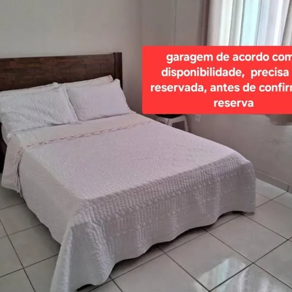 Quarto privado com ar condicionado, hotel in Governador Valadares