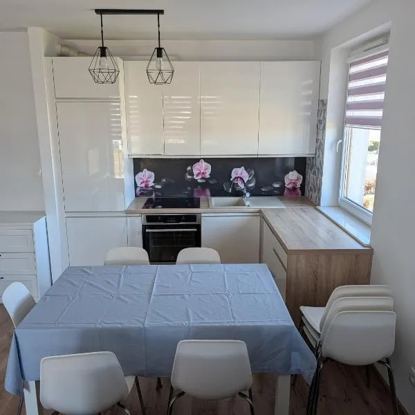 Apartament Nadmorskie Wspomnienia Pogórze gmina Kosakowo: Pogórze şehrinde bir otel