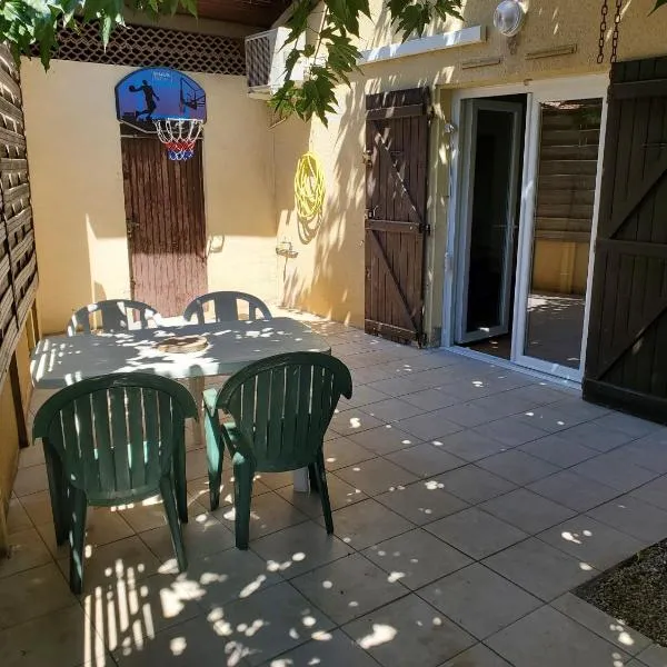 maison individuelle, hotel in Le Grau-du-Roi