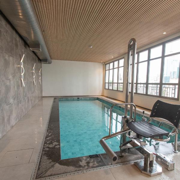 Espaçoso com piscina - Foto 4