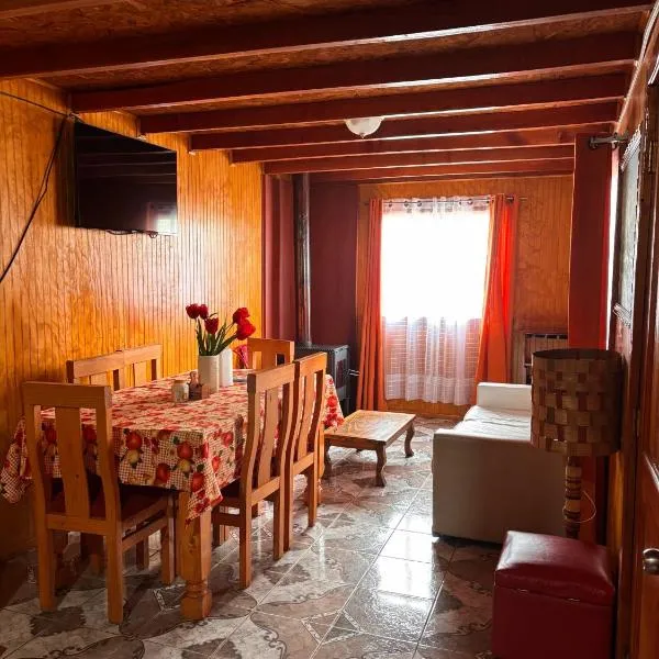 Cómoda Casa en el Centro de Lonquimay, hotel en Lonquimay