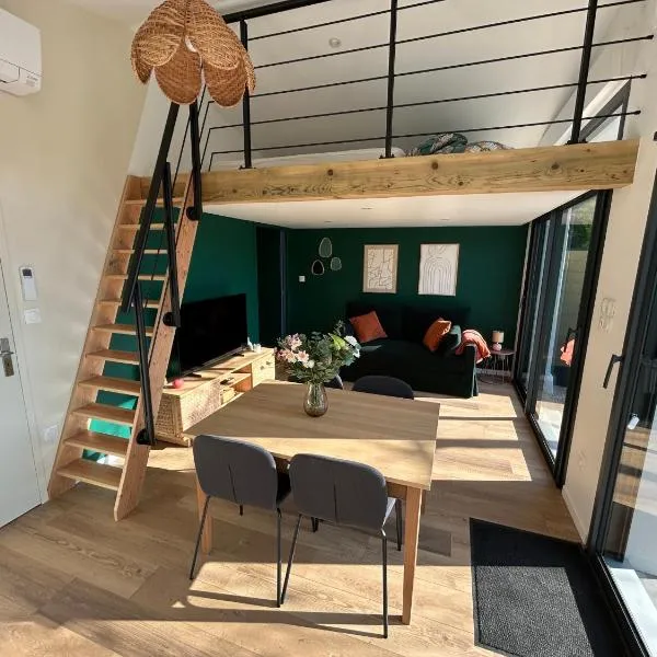 Logement calme 4p proche Bordeaux et piscine, hotel v destinaci Martignas-sur-Jalle