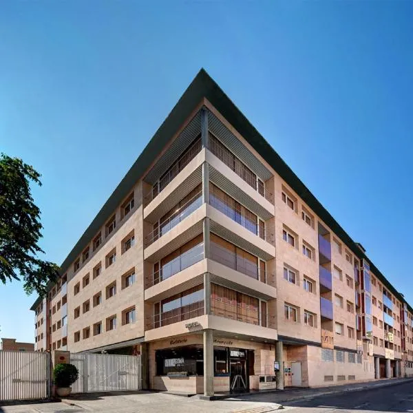 U Hotel Villa-Gomá, hotel in Zaragoza