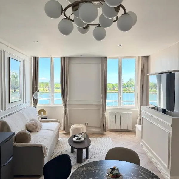 Luxueux appartement 4 pers - Vue Saône - Centre Mâcon, Hotel in Mâcon