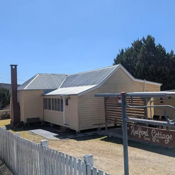 The Radford Couples Cottage Heart of Stanthorpe, hotel em Stanthorpe