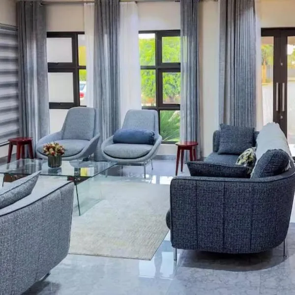 Sable Suites B2, 2 & 3 Bed Apartments in Kabulonga, hotel a Lusaka