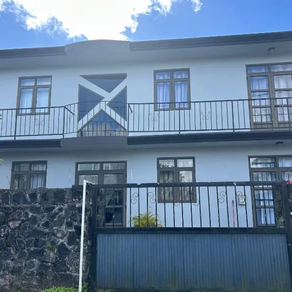 The cozy nest, hotel en Curepipe