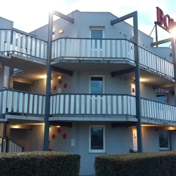 Bonsaï Hotel d'Orleans, hotel v destinácii Olivet