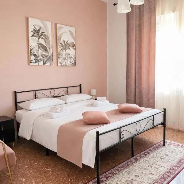 Roman Holiday Home, hotel v Rimu