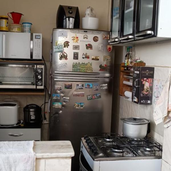 Quarto ao lado da praça da Liberdade - Foto 4