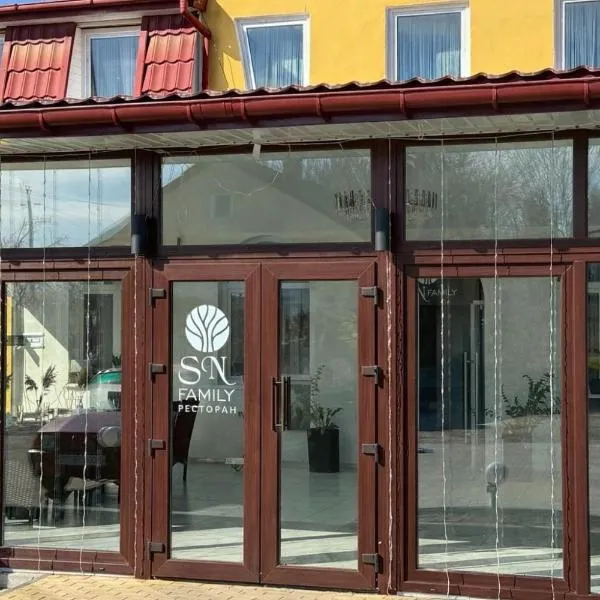 SN Family, khách sạn ở Radekhov