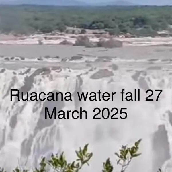 Ruacana Guest House, hotel u gradu Ruacana