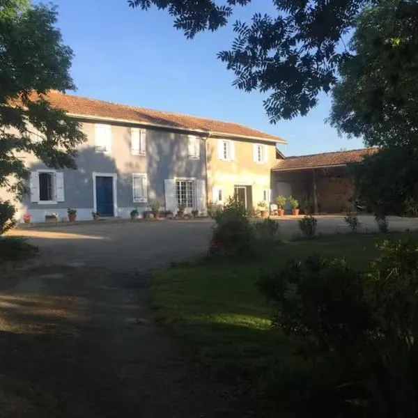 Logement agréable à la campagne, hôtel à Saint-Médard