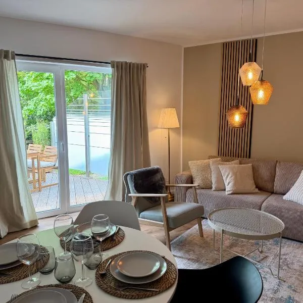 Glacis Apartments II - Sonnenterasse & kostenlose Parkplätze, hotel em Minden