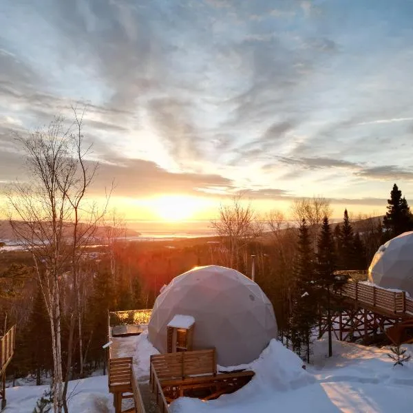 Nørdika Charlevoix, отель в городе Бэ-Сен-Поль
