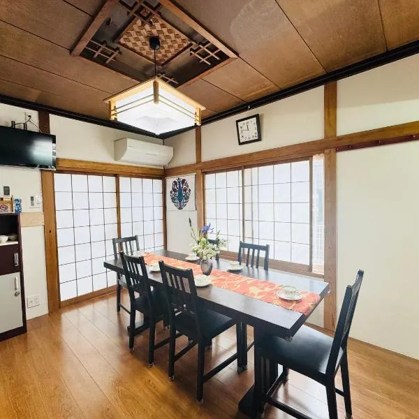 Waraku No2,Guesthouse near KIX, hotel in Izumi-Sano