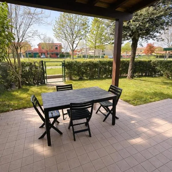 Villaggio Manuela Bilocale con giardino - Agenzia Cocal, hotel a Caorle