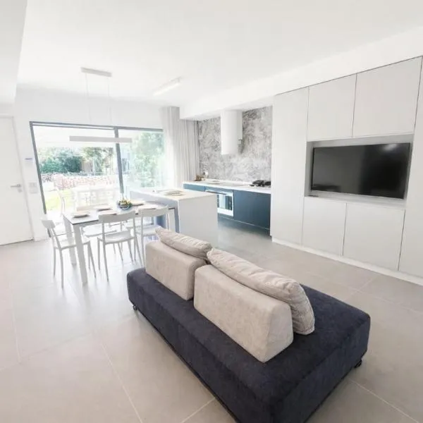 Luxury Villa Paradise beach 2025 - Agenzia Cocal，卡奧萊的飯店