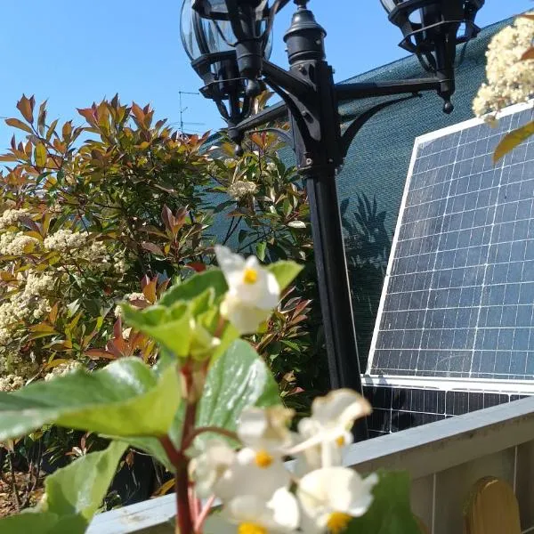 Villetta Garlasco Centro con Giardino, Hotel in Garlasco