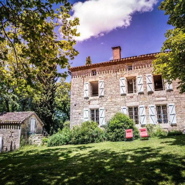 Les Hauts de Sauliès - Chambre et Table d'Hôtes de charme, khách sạn ở Vers