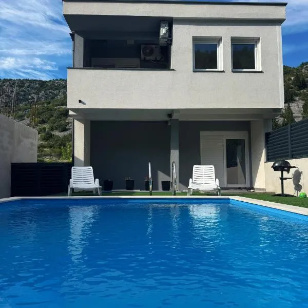 Villa Mirage, khách sạn ở Bokulja