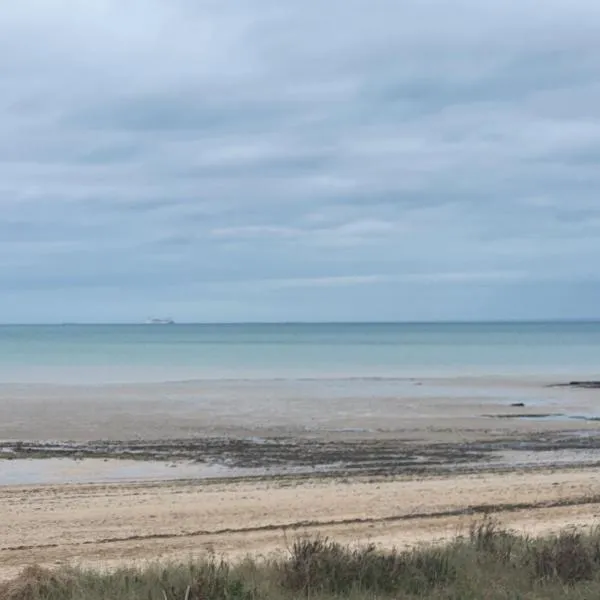 Les bois flottes, מלון בHermanville-sur-Mer