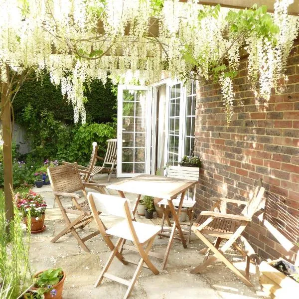 Wisteria House, hotel en Blean