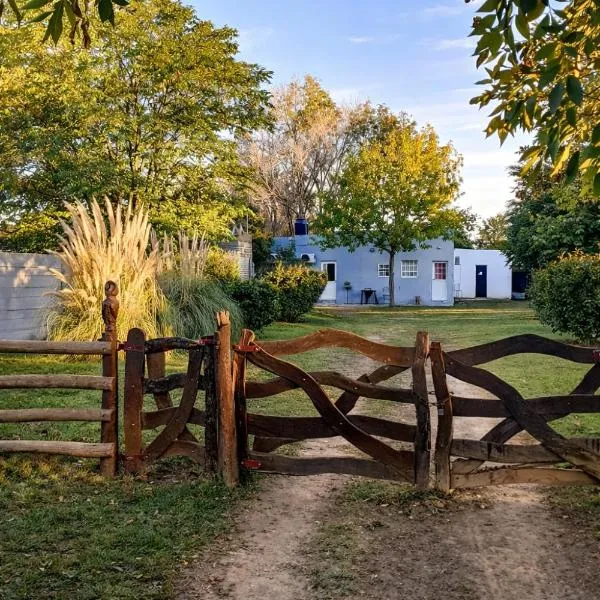 Hospedaje Don Felix, hotel u gradu General Acha