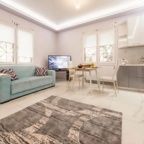 Modern fully-equipped house, 5 min walk from metro, viešbutis Atėnuose