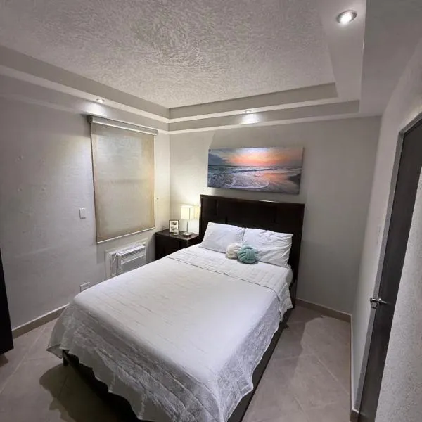 Comfortable 1BR Apt in SJ Good Location w Parking, hotel in San Juan