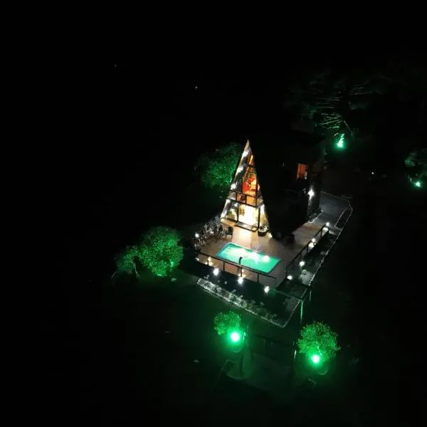 Chalé Encantos do Frade, hotel i Bom Retiro