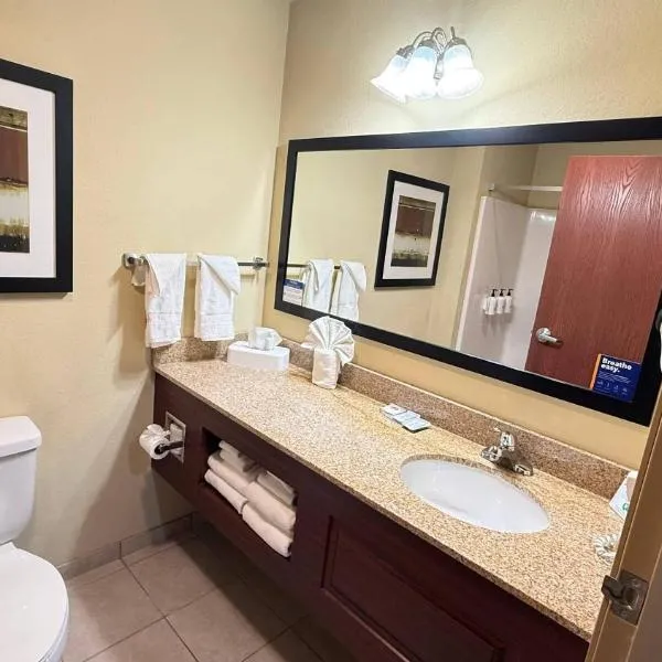 Comfort Inn & Suites Marquette - Prairie du Chien, hotel en Marquette