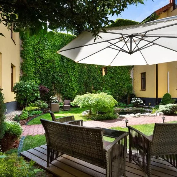 Penzión Hradbová Old Town Residence & SPA, hotel in Košice