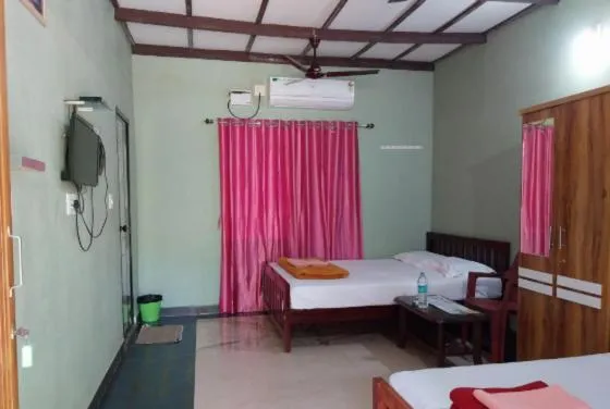 Kukke Kumaradhara River Valley Home Stay, hotel en Subrahmanya