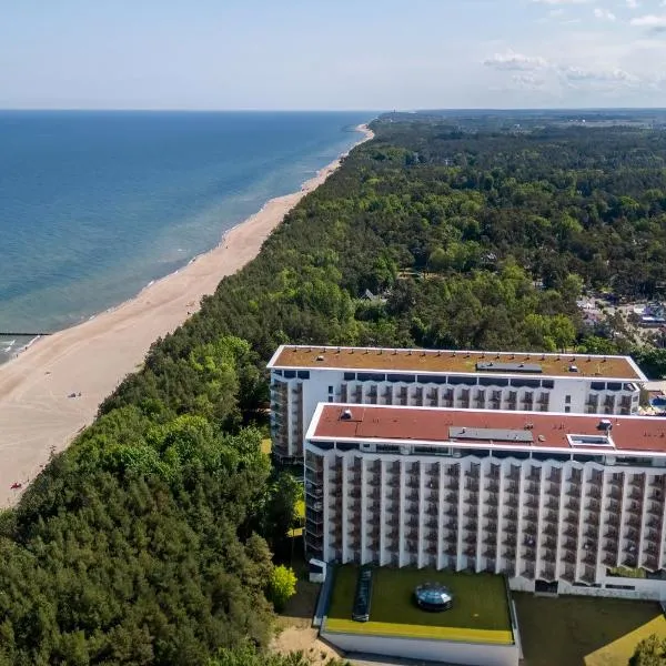 Prestige Gold 620 - tuż przy plaży - BASEN, sauna, jacuzzi w cenie pobytu - VI piętro z widokiem na morze, hotel a Pobierowo