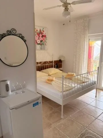 Bed & Breakfast Ružica, hotel v Novom Vindolskom