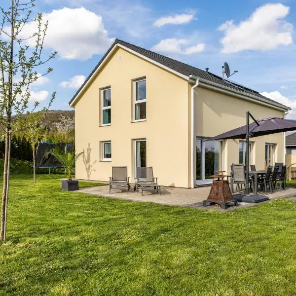 Villa Sunshine، فندق في Niedenstein