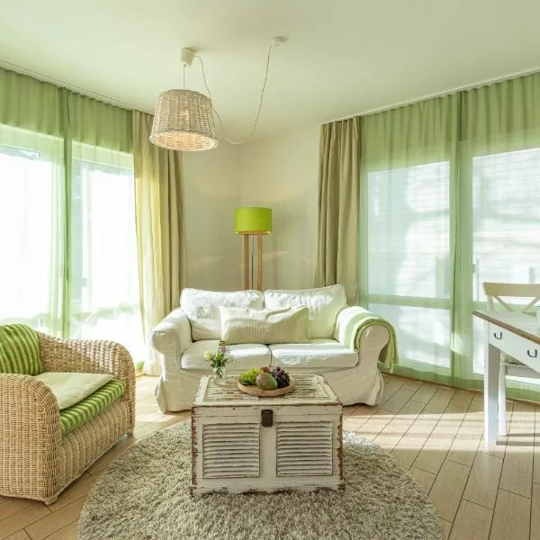 SEASIDE APARTMENTS - DREAMY GREEN, Hotel in Eckernförde