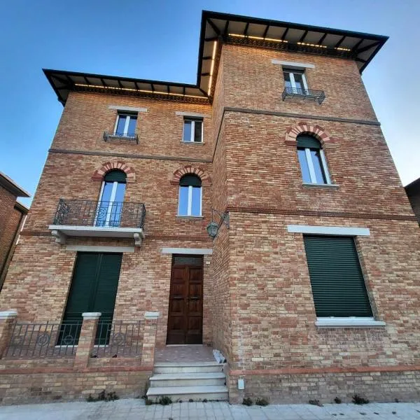 Casa Buozzi Fano, хотел в Фано
