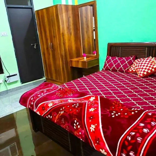 ayodhya homestay, מלון בFaizābād