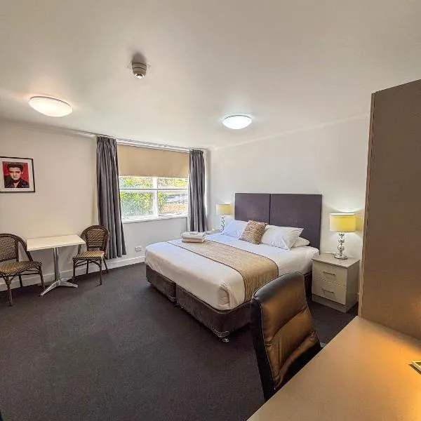 Gracelands Parkes, hotell sihtkohas Parkes