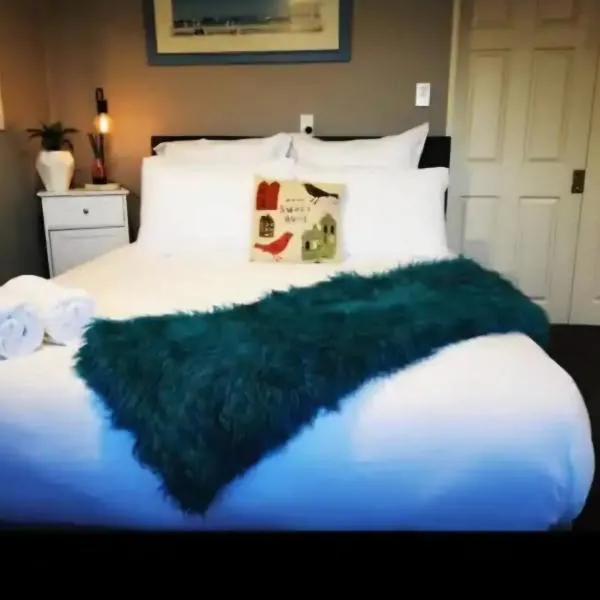 Tiki Hut, hotel in Tauranga