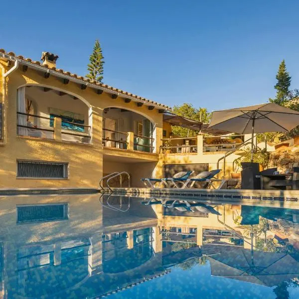 Villa Paradise by Abahana Villas، فندق في Calpe