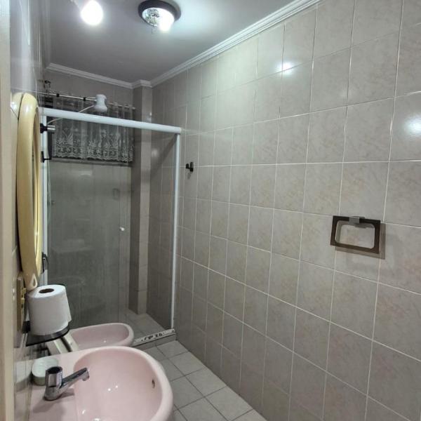 Apartamento no Tombo 80m da praia - Foto 3