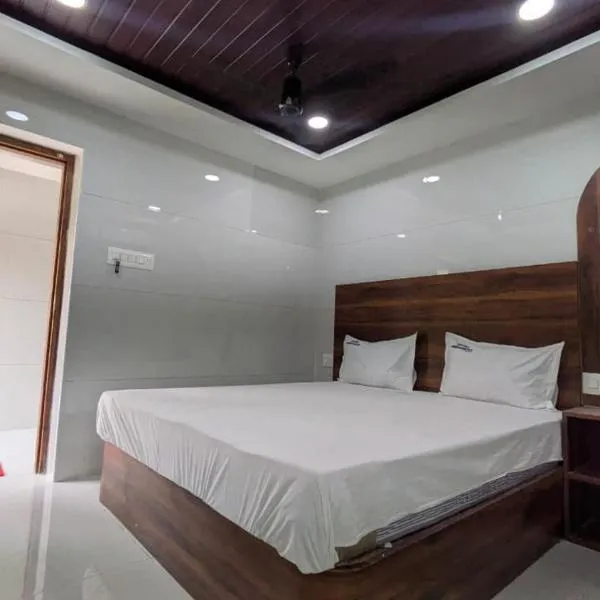 Abidharpp, hotel en Velankanni