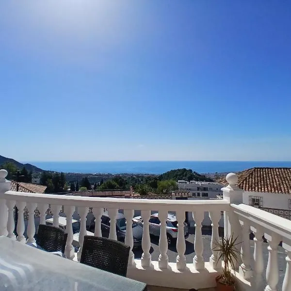 Apartment in the centre of Mijas Pueblo with stunning views, khách sạn ở Mijas